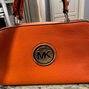 Michael kors purse mint condition